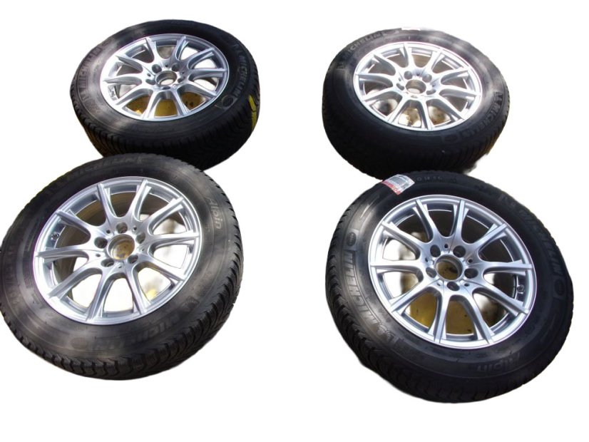 Zimná obutá sada Mercedes-Benz, disky 6,5x16 ET38 5x112x66,5, pneu 205/60/16 92H MICHELIN
