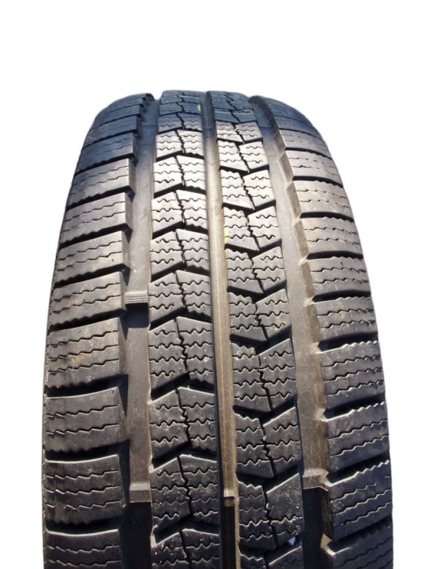 Winter truck tire 225/70/15C 112/110R NEXEN Winguard WT1 8PR