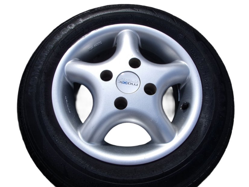 Letná obutá sada Ford Fiesta, disky 5,5x13 ET36 4x108x63,3, pneu 165/70/13 79T TOMKET