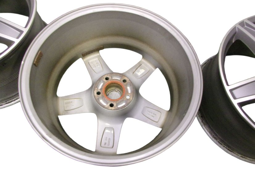 Alloy disc Audi, Seat, Skoda, Volkswagen 8.5x19 ET35 5x112x76/66.5