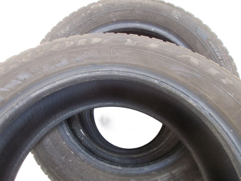 All-season tire 195/60/16 89H GOODYEAR Vector 4Seasons