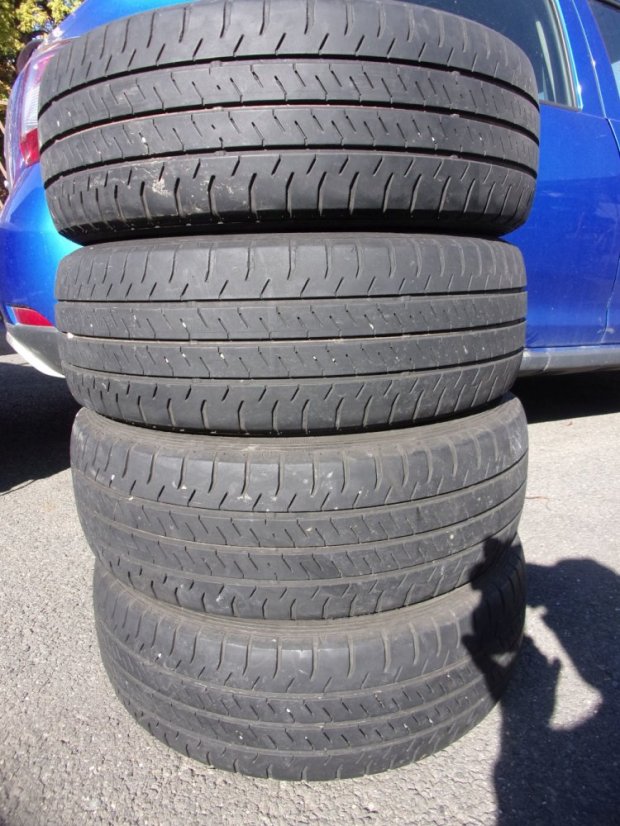 Summer truck tire 215/60/17C 109/107T F