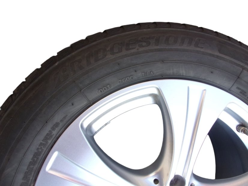 Mercedes-Benz winter tire set, wheels 8x18 ET38, 5x112x66.5 A2534010800, tires 235/60/18 103H BRIDGESTONE Blizzak LM-80 Evo
