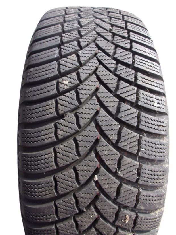Winter tire set Mercedes-Benz 6.5x16 ET49 5x112x66.5 A2464010500 - 205/55/16 91H BRIDGESTONE Blizzak