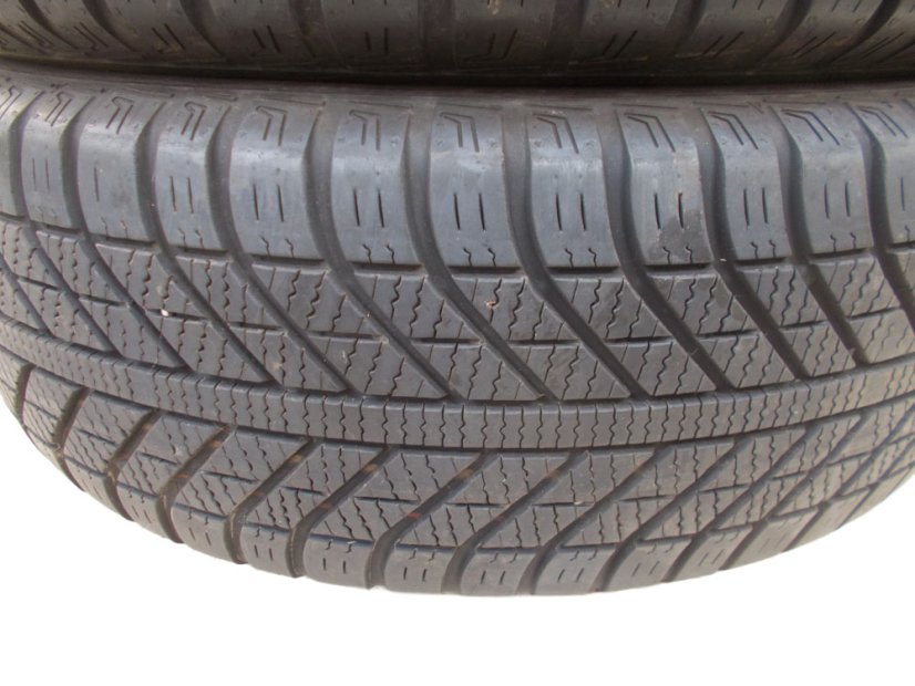 All-season tire 195/60/16 89H GOODYEAR Vector 4Seasons