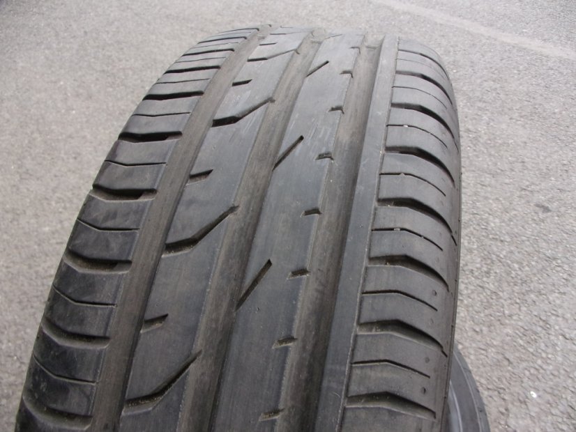 Letní pneumatika 195/55/16 87V CONTINENTAL ContiPremiumContact 2