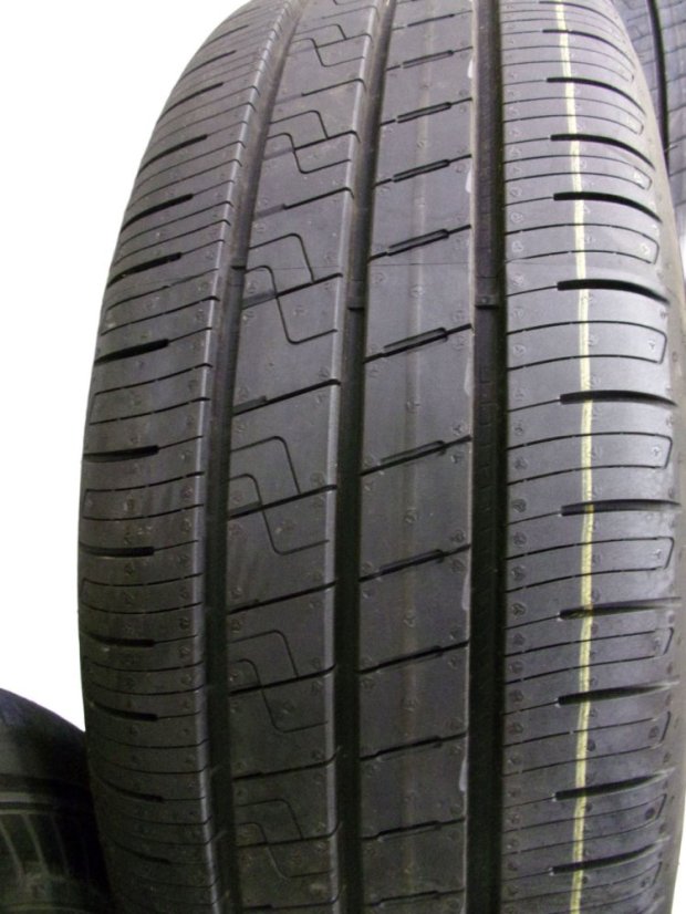 Letná obutá súprava Renault, disky 6,5x18 ET38 5x114,3x66, pneu 195/60/18 96H GOODYEAR