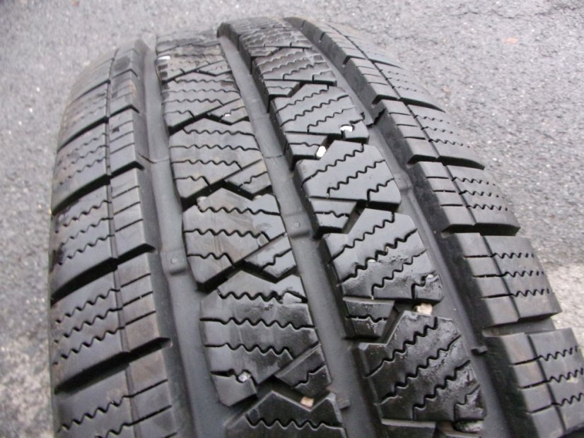 Winter truck tire 215/70/15C 109/107R MATADOR Nordicca Van