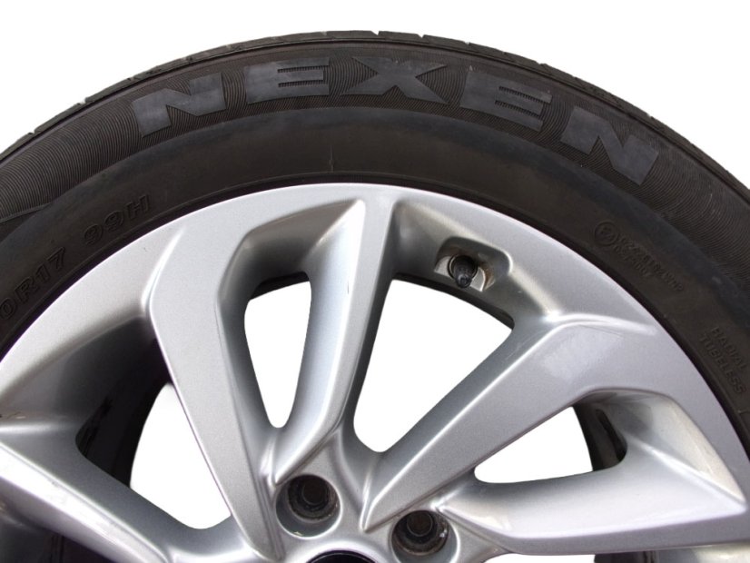 Letní obutá sada Hyundai, disky 7x17 ET51 - 5x114,3x56, pneu 225/60/17 99H NEXEN N'Blue HD Plus