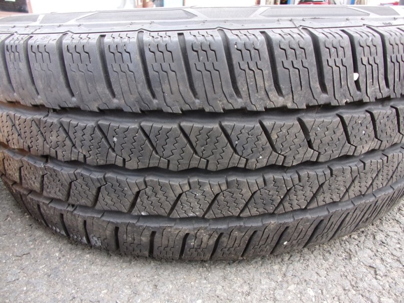 Winter tire set of steel wheels Volkswagen T5 7x17 ET55 5x120x65 7E0601027B - 215/60/17C 104/102H CONTINENTAL VanContactWinter