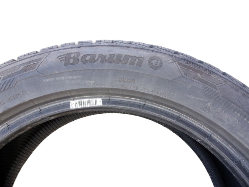 Zimní pneumatika 205/50/17 93V XL BARUM Polaris 5