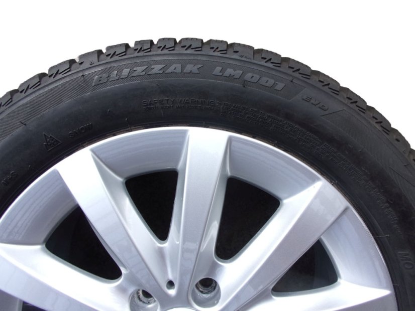 Winter tire set Mercedes-Benz 6.5x16 ET49 5x112x66.5 A2464010500 - 205/55/16 91H BRIDGESTONE Blizzak