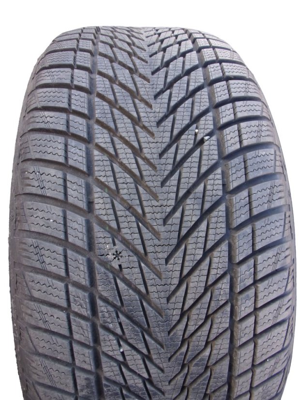 Winter tire 255/40/20 101W GOODYEAR UltraGrip Performance 3