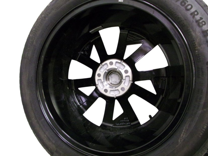 Summer tire set Renault, wheels 6.5x18 ET38 5x114.3x66, tires 195/60/18 96H CONTINENTAL