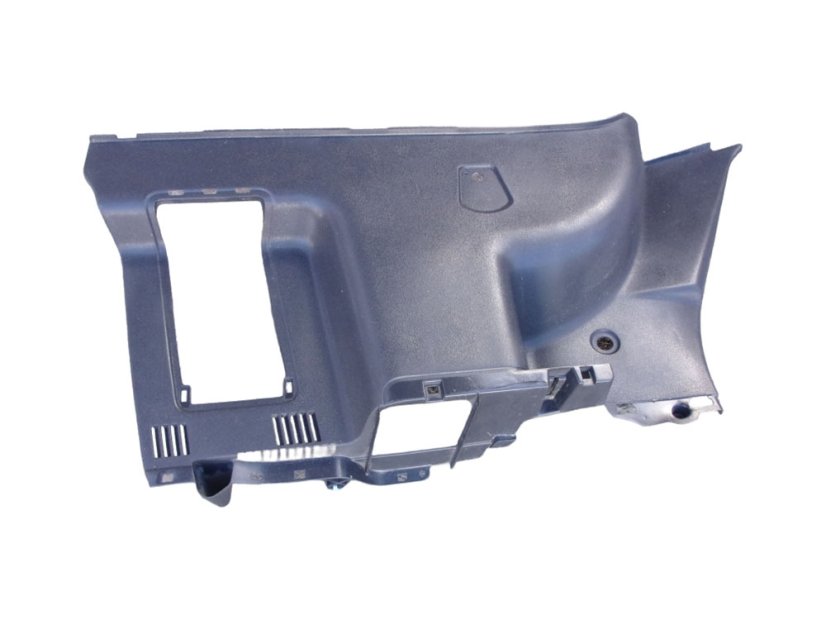 849500051R Pravý plast boku kufru Dacia Duster I