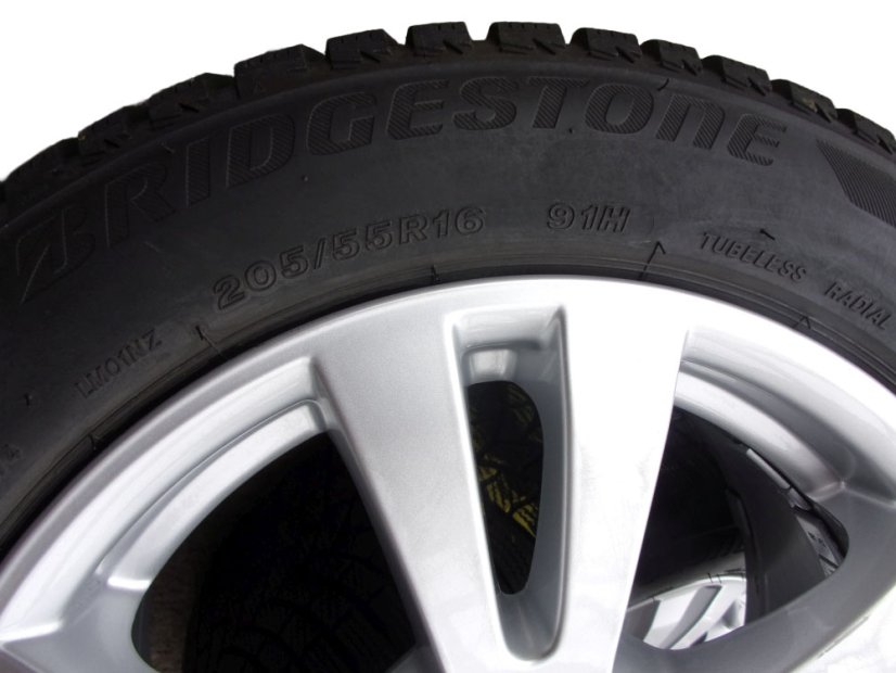 Winter tire set Rial 7x16 ET38, 5x112x66.5 - 205/55/16 91H BRIDGESTONE Blizzak LM001