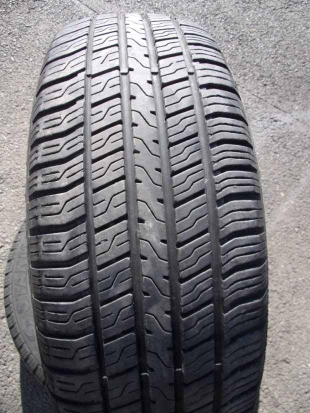 All-season tire 185/65/15 88H STARMAXX Novaro ST552 M+S