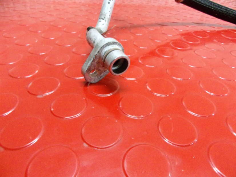 924901043R Air conditioning hose Renault Kangoo II 2013-, incl. pressure sensor