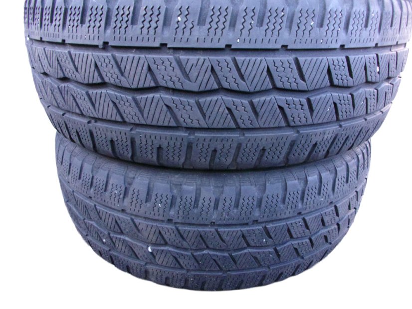 Winter truck tire 215/60/17C 109/107T HANKOOK Winter i*cept LV