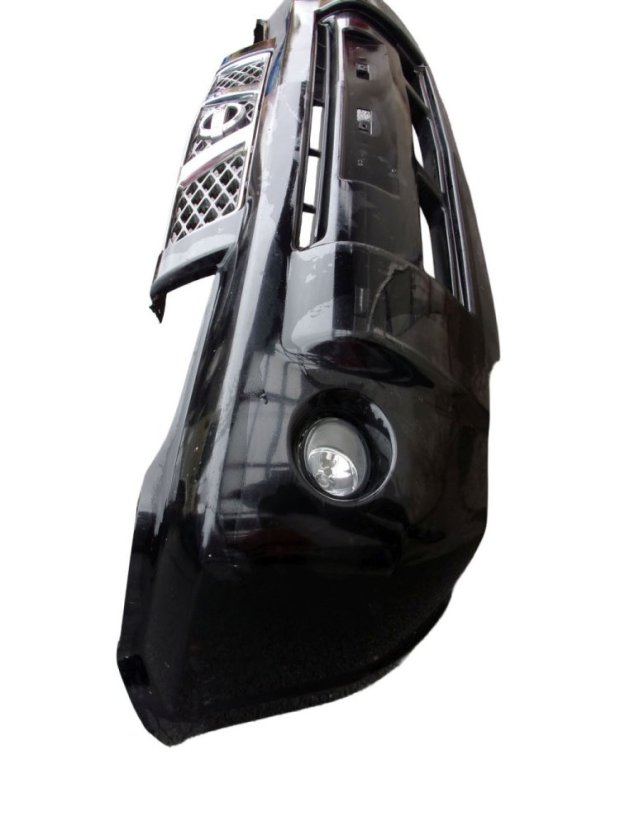 62022E0040 Front bumper Nissan X-Trail 2004