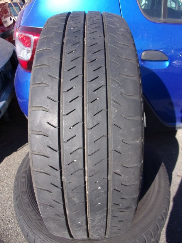 Summer truck tire 215/60/17C 109/107T F