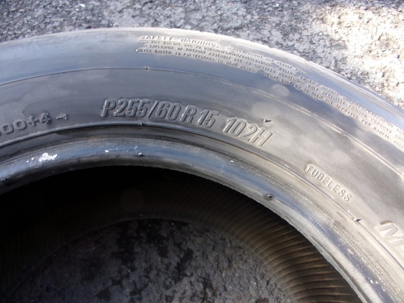 Summer tire 255/60/15 102H TOYO 600+4