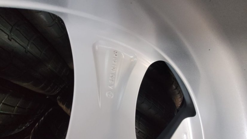 Zimní obutá sada Mercedes-Benz, alu disky 8x18 ET38 5x112x66,5 A2534010800, pneu 235/60/18 103H PIRELLI Scorpion, vč snímačů tlaku TPMS