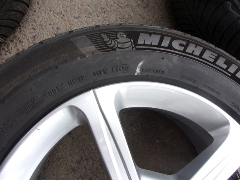 Mercedes-Benz winter tire set, wheels 6.5x17 ET44 5x112x66.5 A1774011200, tires 215/65/17 99H MICHELIN PilotAlpin 5