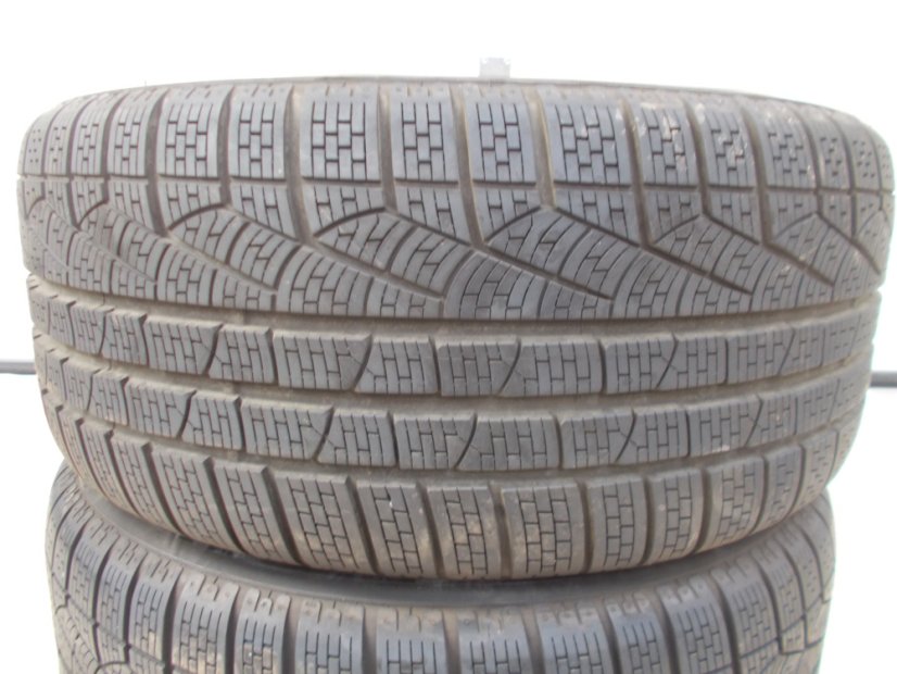 Winter tire 235/50/17 96V PIRELLI Sottozero Winter 240