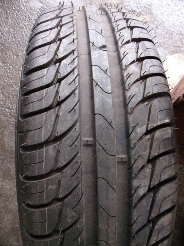 Summer tire 185/60/15 84H KLEBER Dynaxer HP2