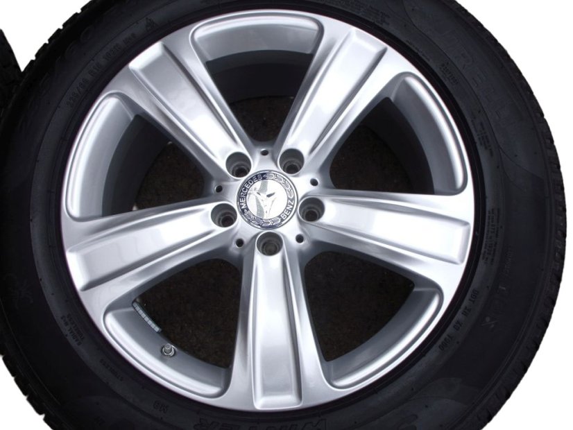 Zimná obutá sada Mercedes-Benz, disky 8x18 ET38 5x112x66,5, pneu 235/60/18 103H PIRELLI