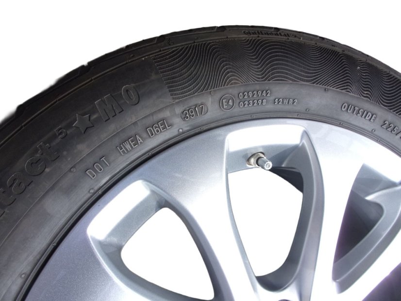 Summer tire set Mercedes-Benz, alloy wheels 7.5x17 ET40 5x112x66.5 A2134011000, tires 225/55/17 97Y CONTINENTAL ContiPremiumContact 5