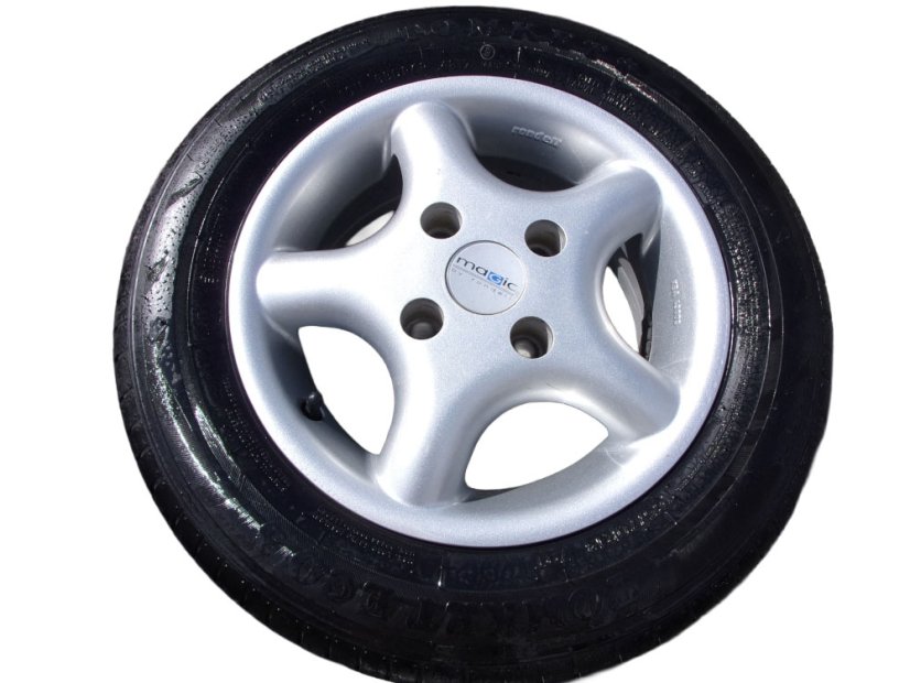 Letná obutá sada Ford Fiesta, disky 5,5x13 ET36 4x108x63,3, pneu 165/70/13 79T TOMKET