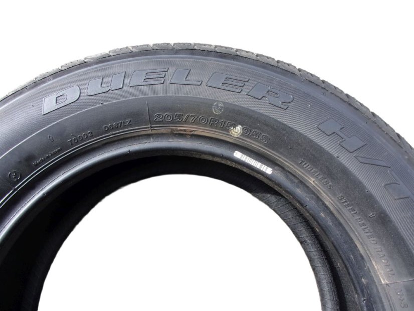 Summer tire 205/70/15 95S BRIDGESTONE Dueler H/T 687