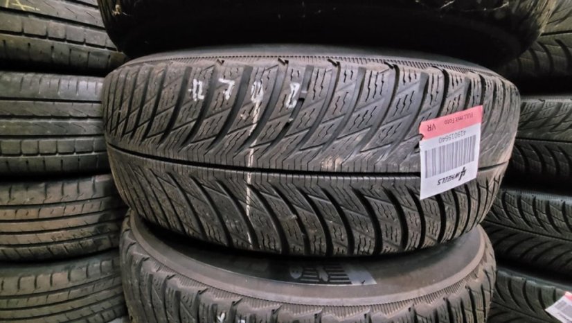 Zimní obutá sada Mercedes-Benz, disky 6,5x17 ET44 5x112x66,5 - pneu 215/65/17 99H MICHELIN Pilot Alpin 5