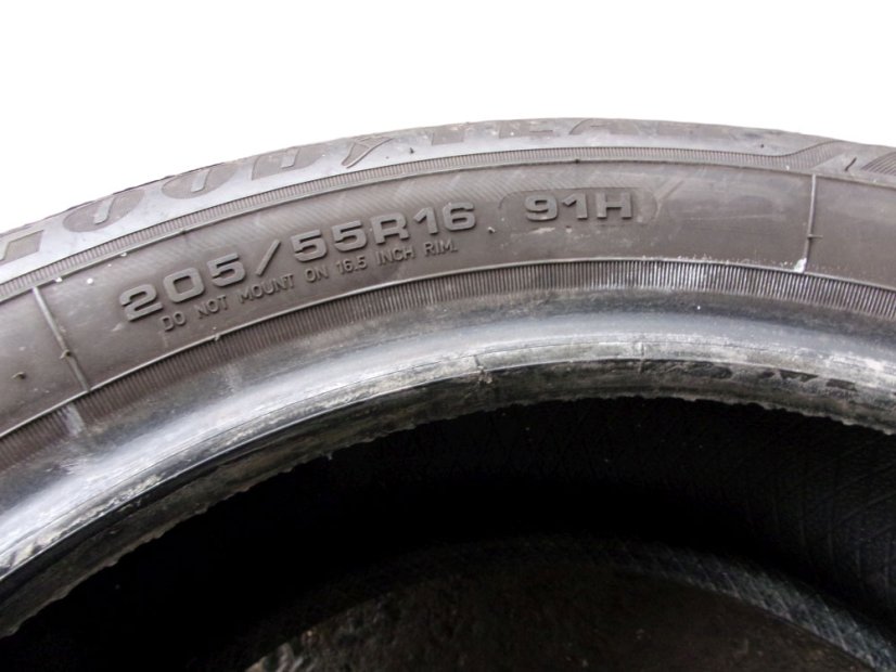 Winter tire 205/55/16 91H GOODYEAR UltraGrip