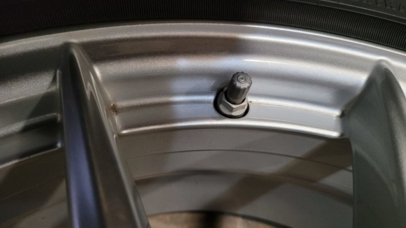 Zimní obutá sada Mercedes-Benz, disky 6,5x17 ET49 5x112x66,5 - pneu 205/50/17 93H CONTINENTAL ContiWinterContact TS830P