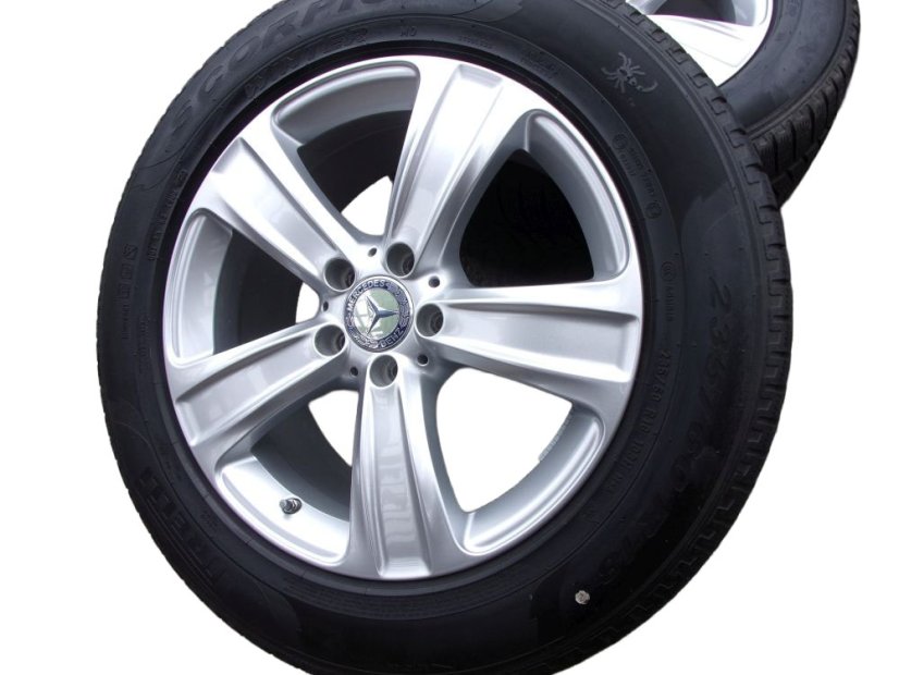 Zimná obutá sada Mercedes-Benz, disky 8x18 ET38 5x112x66,5, pneu 235/60/18 103H PIRELLI