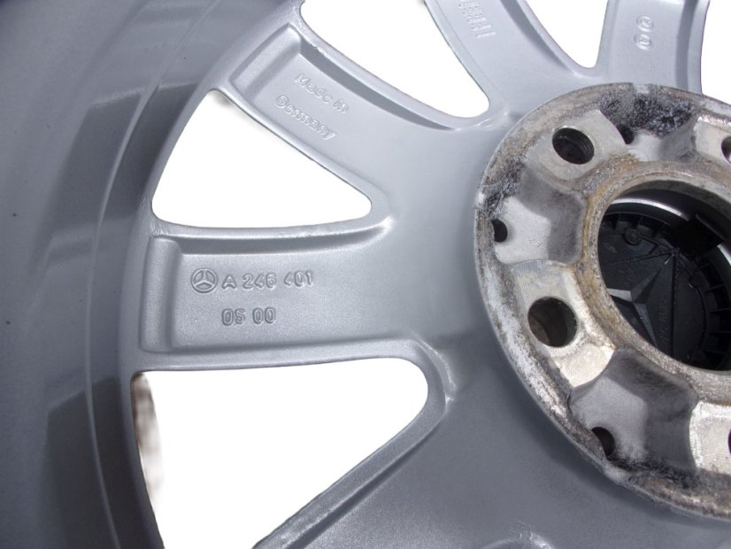 Winter tire set Mercedes-Benz 6.5x16 ET49 5x112x66.5 A2464010500 - 205/55/16 91H BRIDGESTONE Blizzak