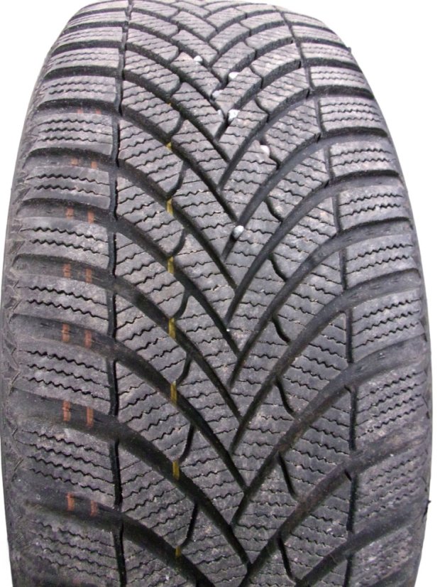 Zimní pneumatika 205/50/17 93V SEMPERIT Speed-Grip 5