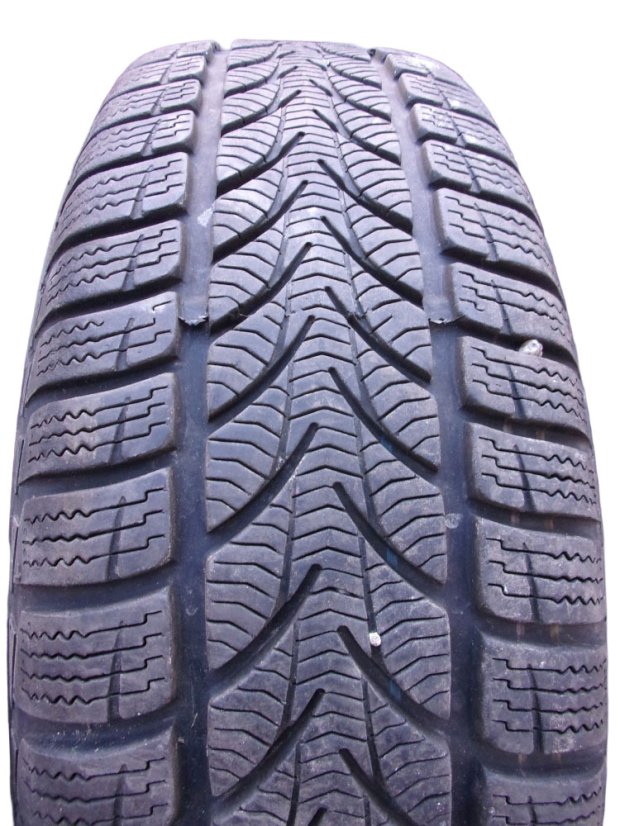 Zimní obutá sada plechových kol Citroen, Peugeot 5,5x14 ET34 4x108x65 - pneumatiky 185/65/14 86T PLATIN RP50 Winter