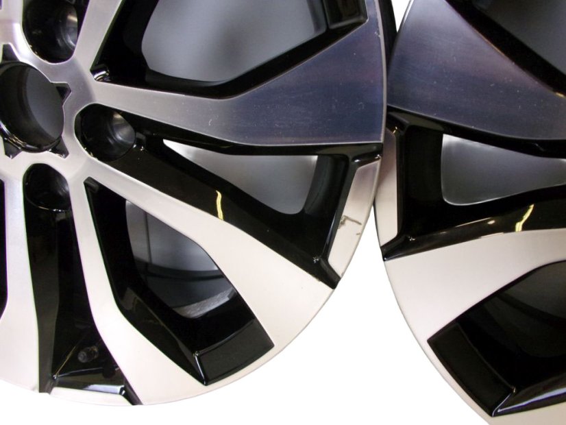 Renault 7x17 ET43 5x114,3x66, model Vereste 403000483R